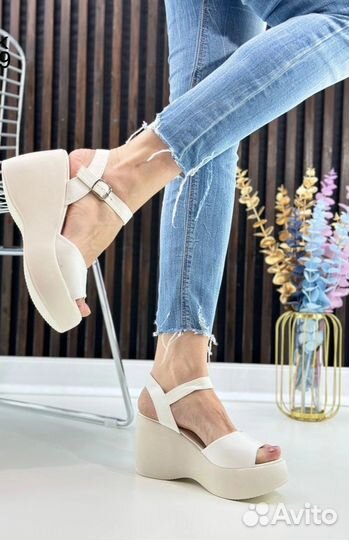 Босоножки женские 40 размер новые