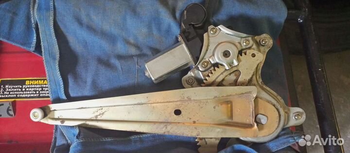 Стеклоподъемник Lifan Solano