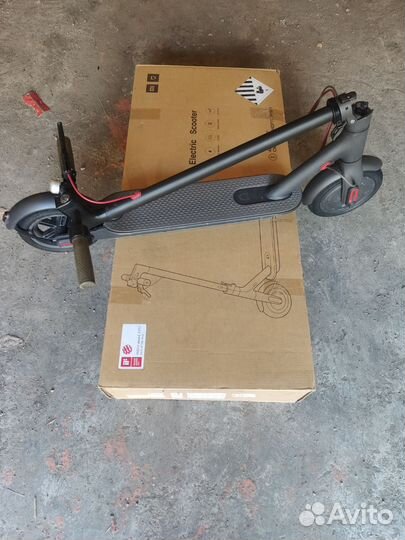 Самокат электрический Xiaomi m365