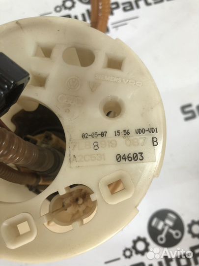 Топливный насос Volkswagen Touareg 3.6