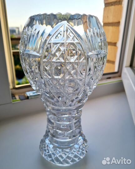 Ваза хрустальная
