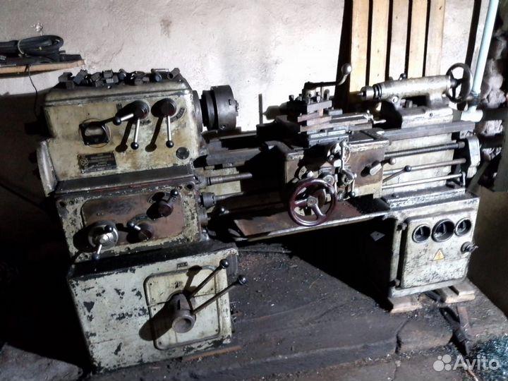 Токарный станок по металлу 1А616