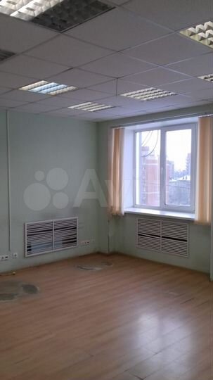 Офисный блок на ул.Некрасова, 8 эт, 45м2 - без ком