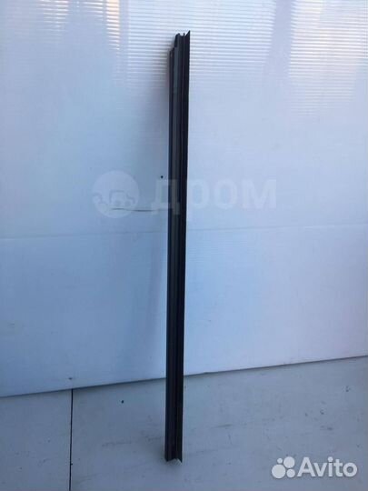 Молдинг передней двери внутренней Infiniti Ex Qx50