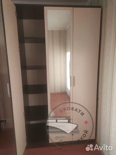 Шкаф распашной