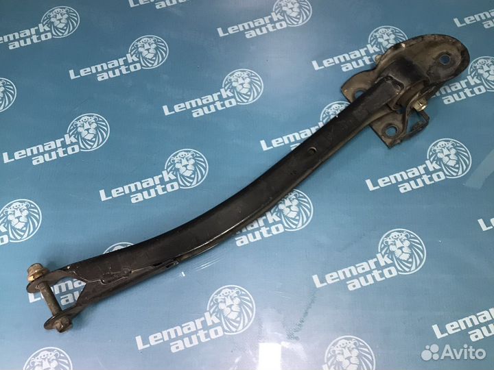 Тяга задняя продольная левая Subaru Impreza