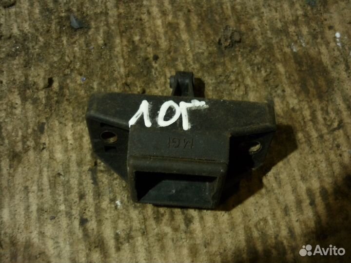 Замок багажника Логан