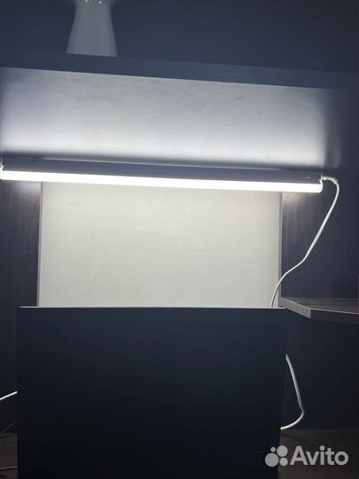 Стол письменный б/у в отличном состоянии