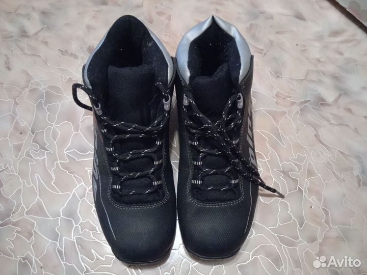 Беговые лыжи