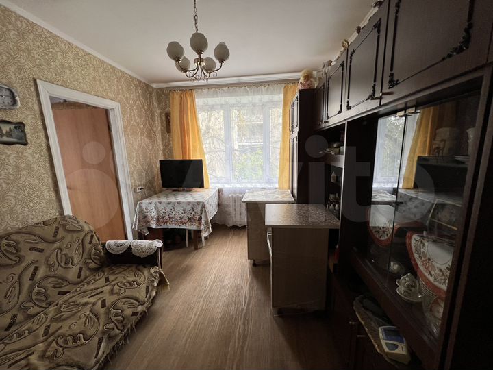 2-к. квартира, 32 м², 3/5 эт.