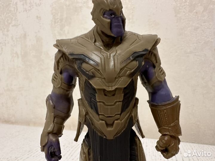 Коллекционная игрушка Танос