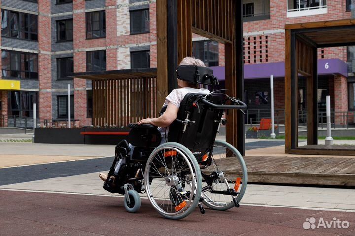 Инвалидная коляска Ortonica Delux 570