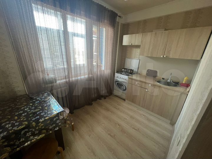 1-к. квартира, 42 м², 7/10 эт.