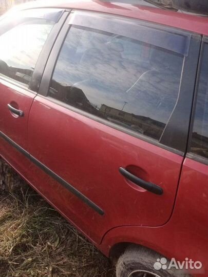 Дверь задняя правая Volkswagen Polo 4 2005