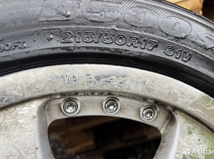 R17 Bridgestone Blizzak WS-80 215/50, PCD 5x114.3 DIA 16