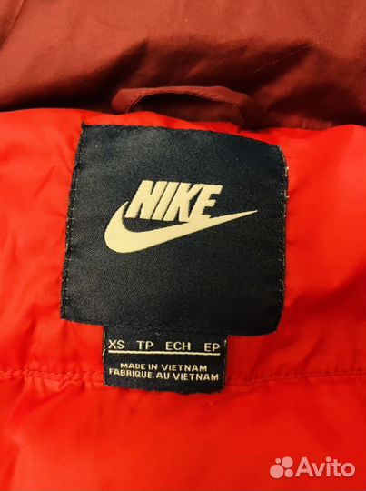 Пуховик Nike размер XS
