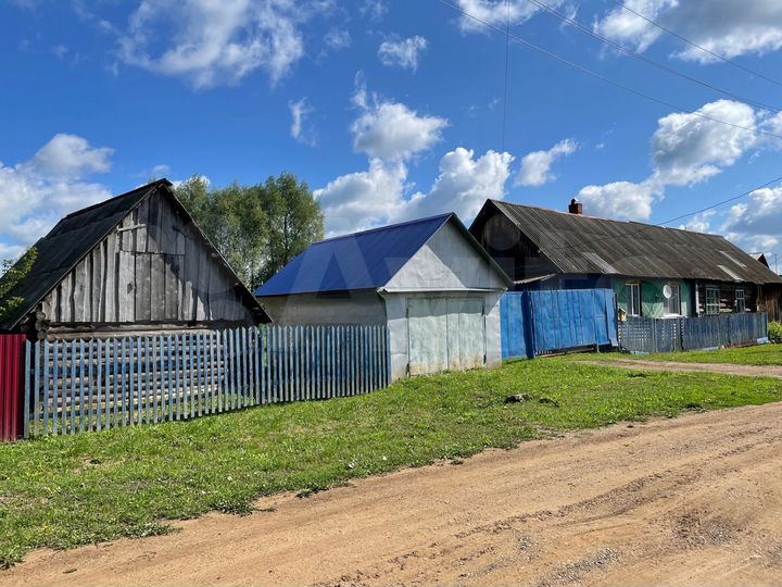 Доля в 2-к. квартире, 37,5 м², 1/1 эт.