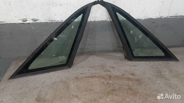 Стекло кузова неподвижное Audi 100 C4