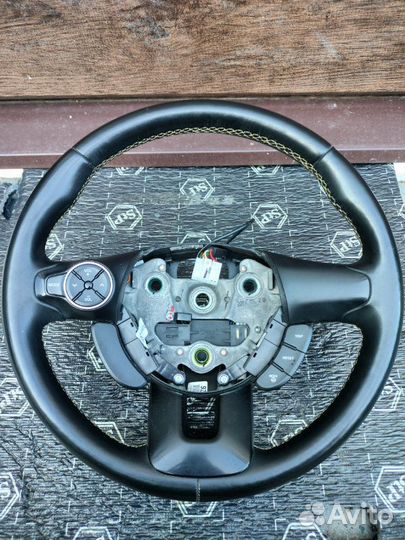 Рулевое колесо Kia Soul хэтчбек 1.6 G4FG 2014