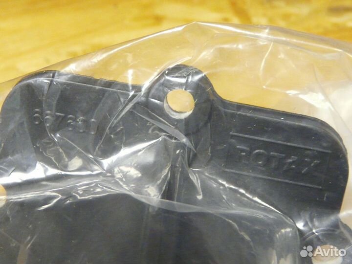 Впускной патрубок Ski-Doo 550F / 420667600