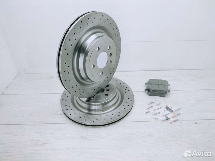 Диски перфорация + колодки GL GLS GLE ML 166 AMG