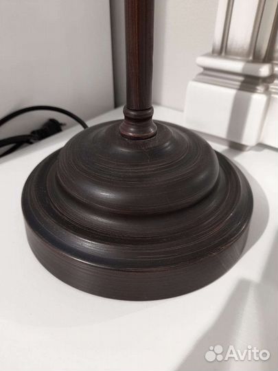 Светильник настольный