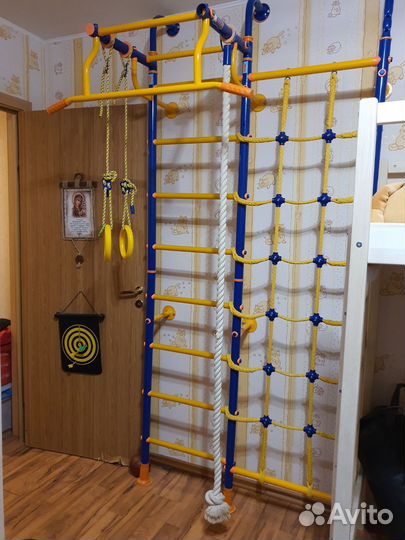 Шведская стенка с турником бу