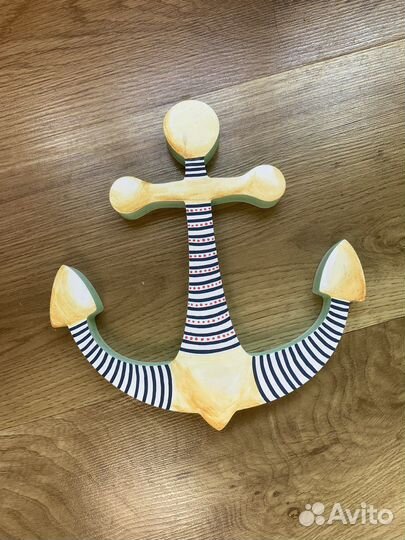 Деревянный декор якорь