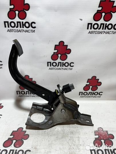 Педаль тормоза МКПП Киа Рио 4