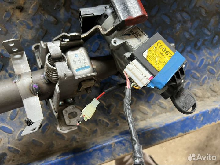 Замок зажигания Chevrolet Aveo T250