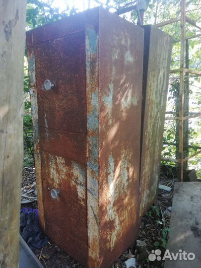 Продам сейф