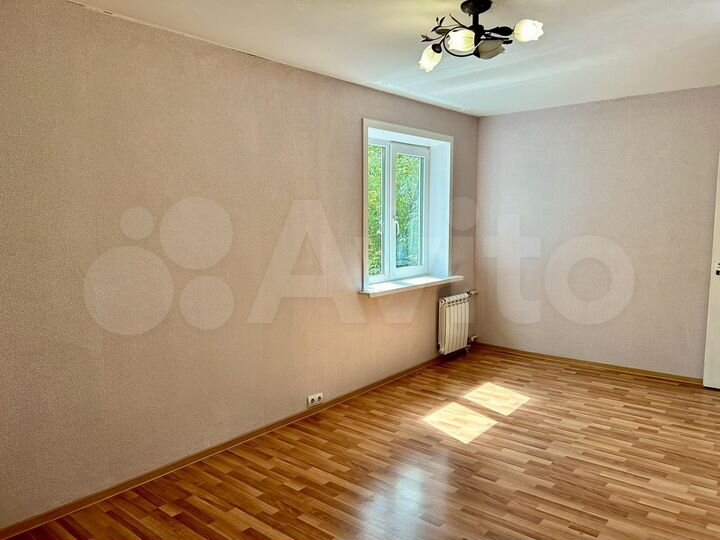 2-к. квартира, 42,9 м², 2/4 эт.