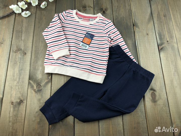 Спортивный костюм для девочки Германия