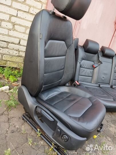 Комплект кожаных сидений VW Passat B7