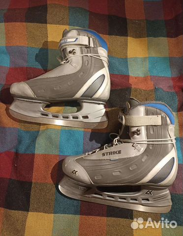 Хоккейные коньки strike 44 размер