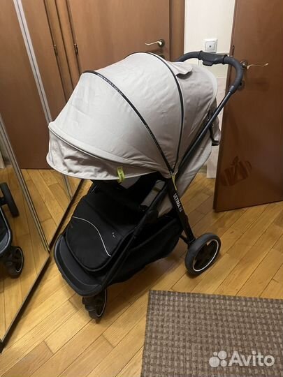 Коляска Happy Baby ultima v2 x4