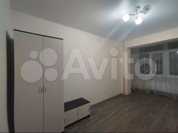 3-к. квартира, 135 м², 3/5 эт.