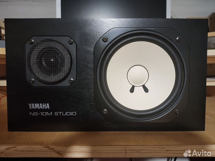 Yamaha NS10M studio