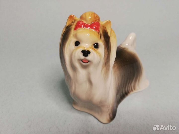 Фарфоровая статуэтка Йоркширский терьер