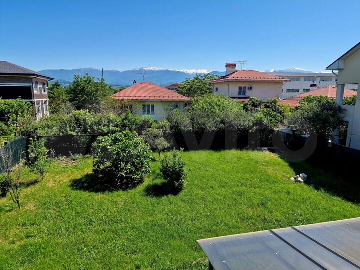 Дом 220 м² на участке 7 сот.