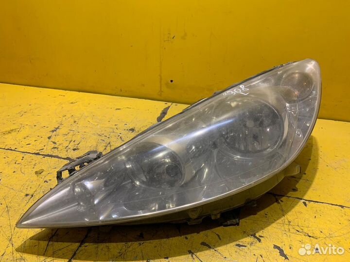 Фара левая Peugeot 308 2007-2011