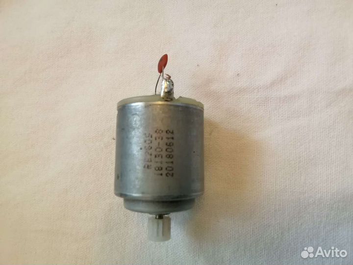 Моторчики для магнитофонов и детских игрушек