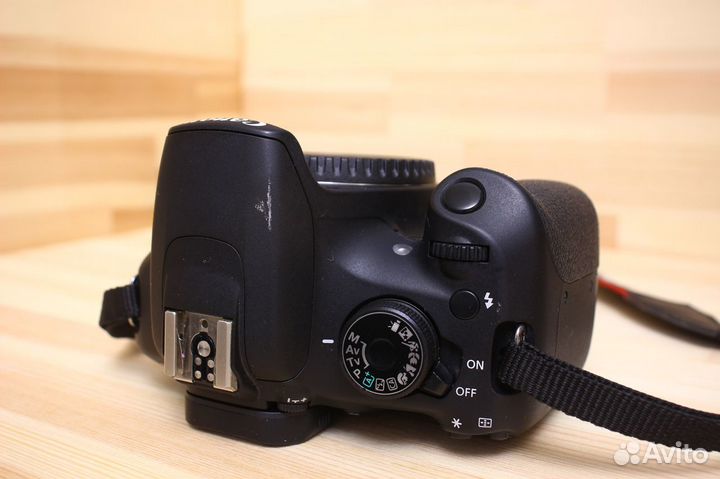 Canon 1200d body (пробег 2600 кадров)