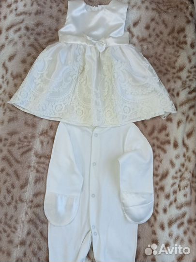 Платье и комбинезон для малышей