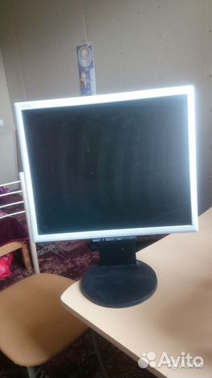 Монитор NEC