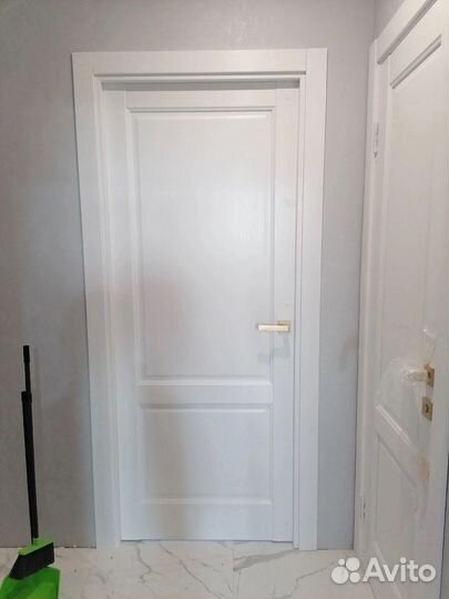 Межкомнатная двери светлая