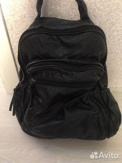 Рюкзак женский, кожаный, черный, вместительный