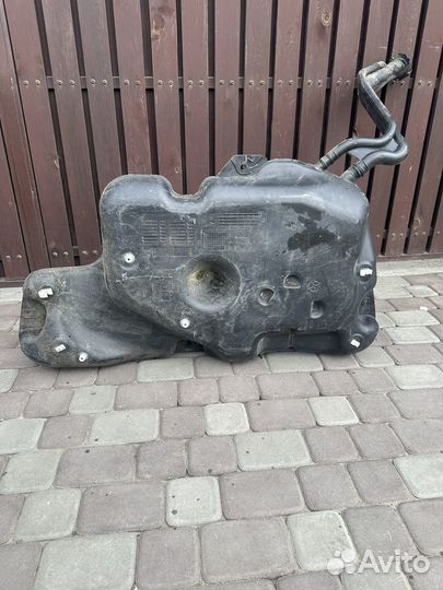 Бензобак renaut kaptur передний привод