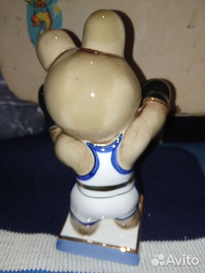 Мишка боксëр