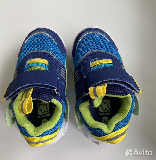 Кроссовки 22 размер